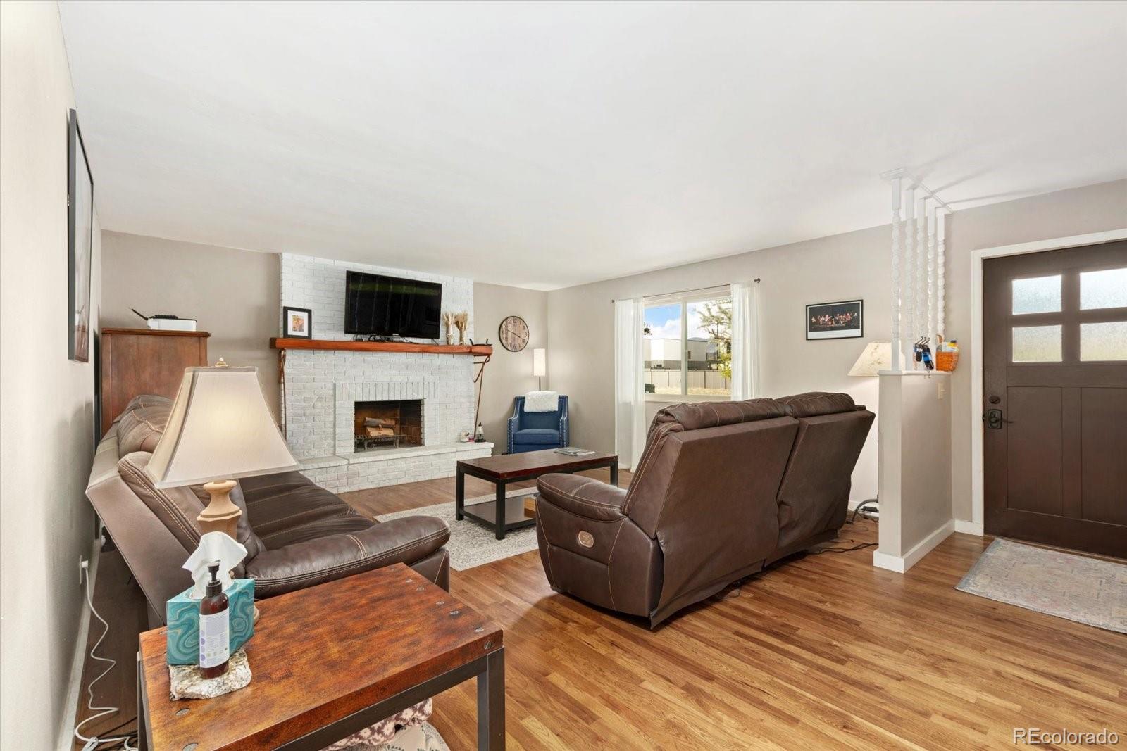 325 E 11th Street