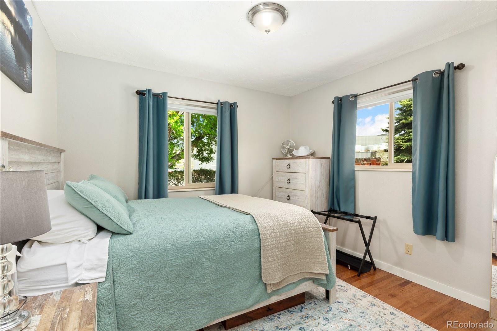 325 E 11th Street