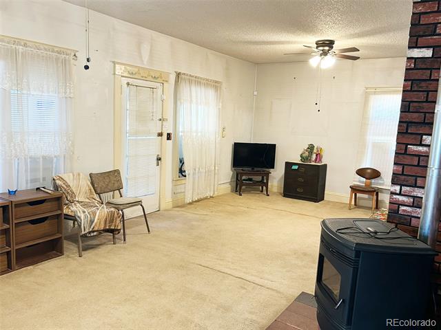 400 7th Street