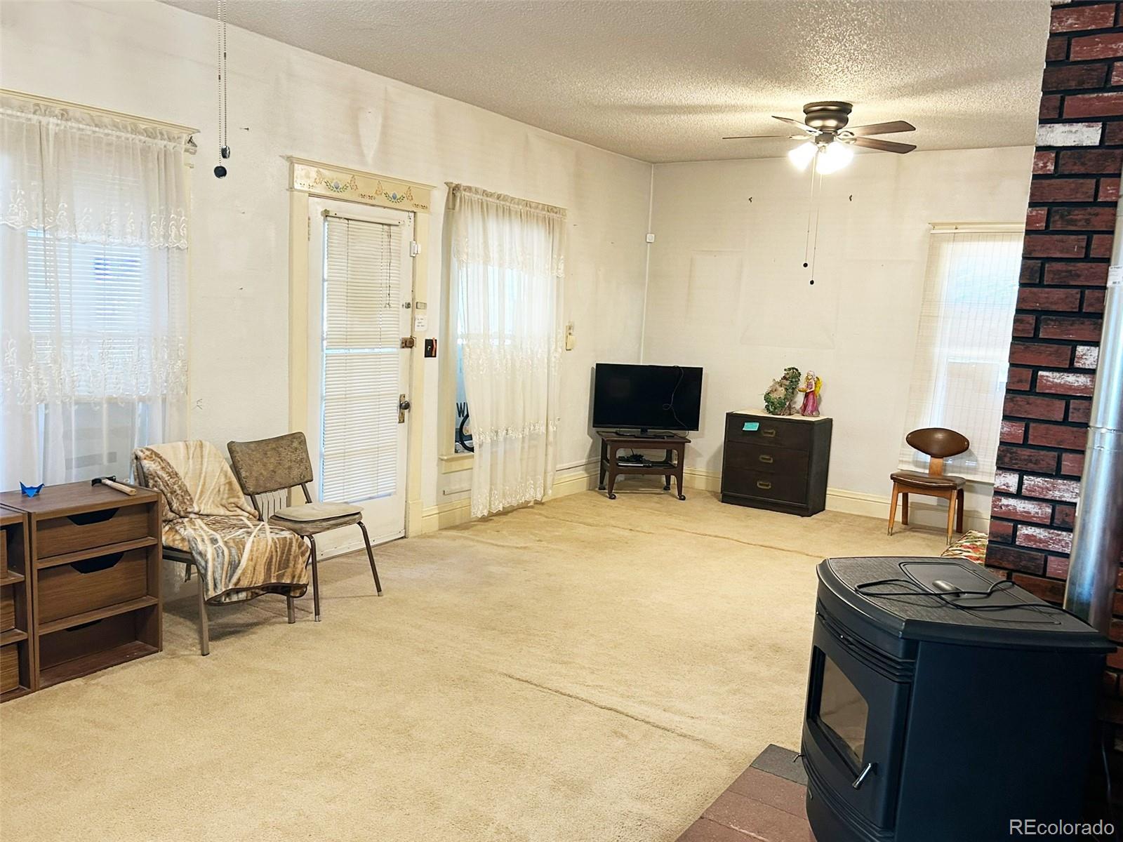 400 7th Street