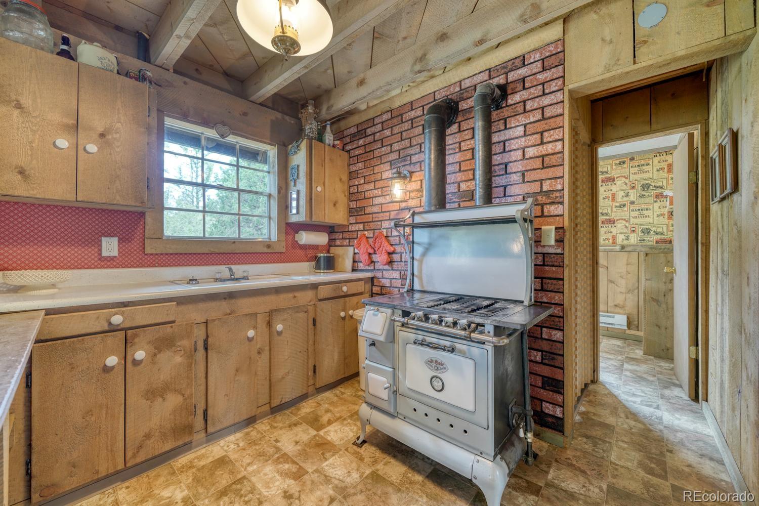 1927 Basin Drive