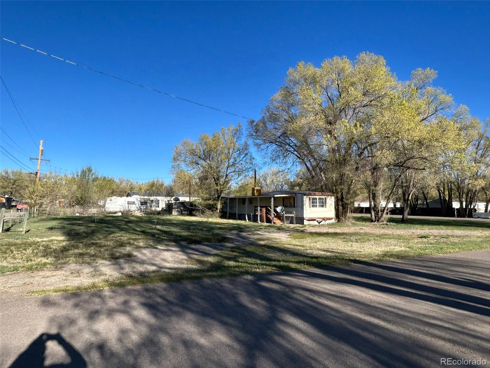 1115 Denver Ave
