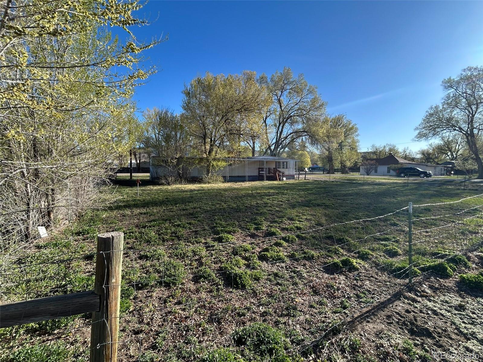 1115 Denver Ave