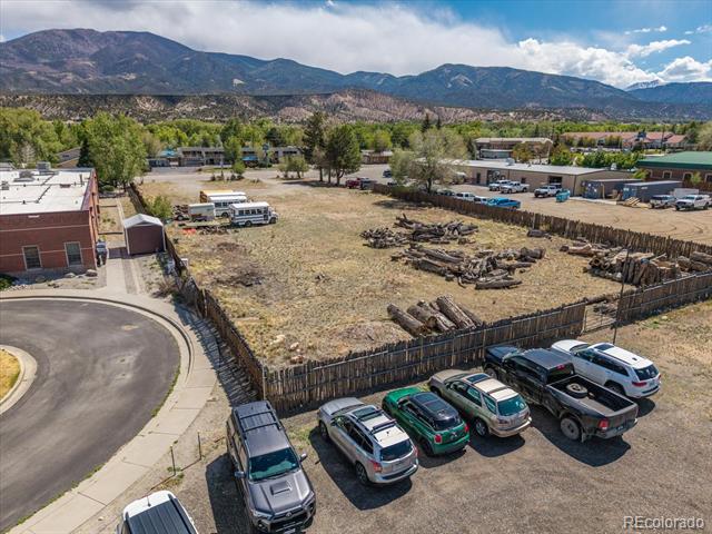 7335 W US Highway 50