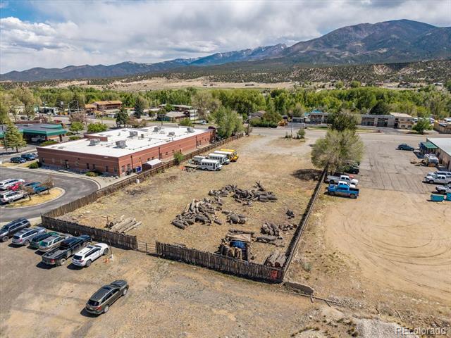 7335 W US Highway 50