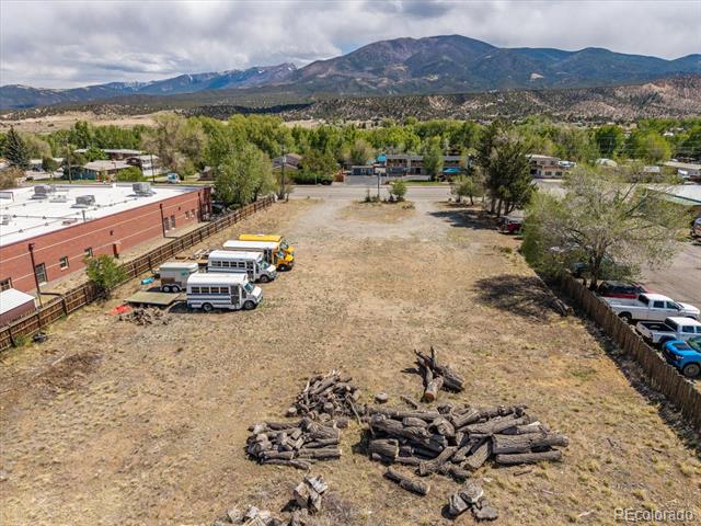 7335 W US Highway 50