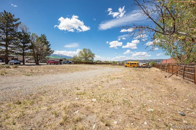 7335 W US Highway 50