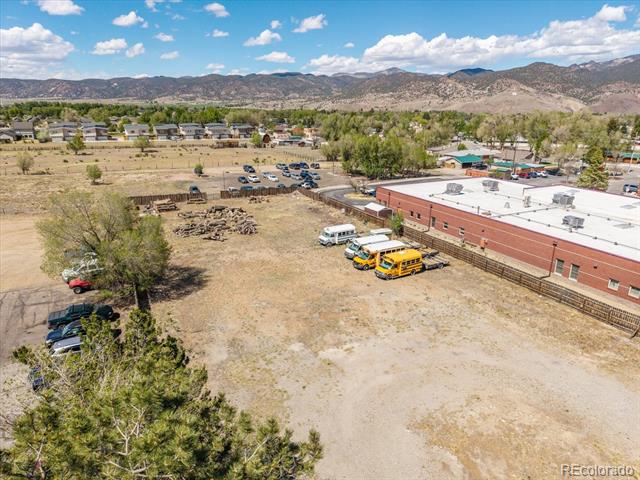 7335 W US Highway 50