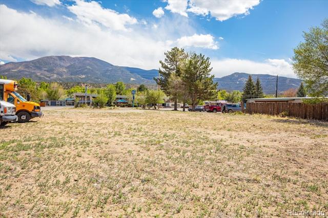 7335 W US Highway 50