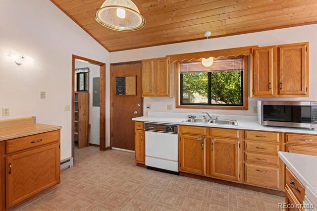 9988 E Cherokee Drive