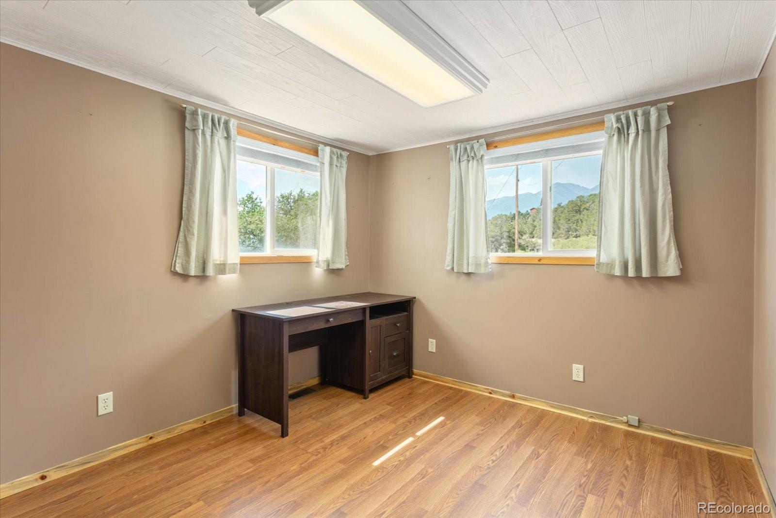 163 Holiday Hills Boulevard