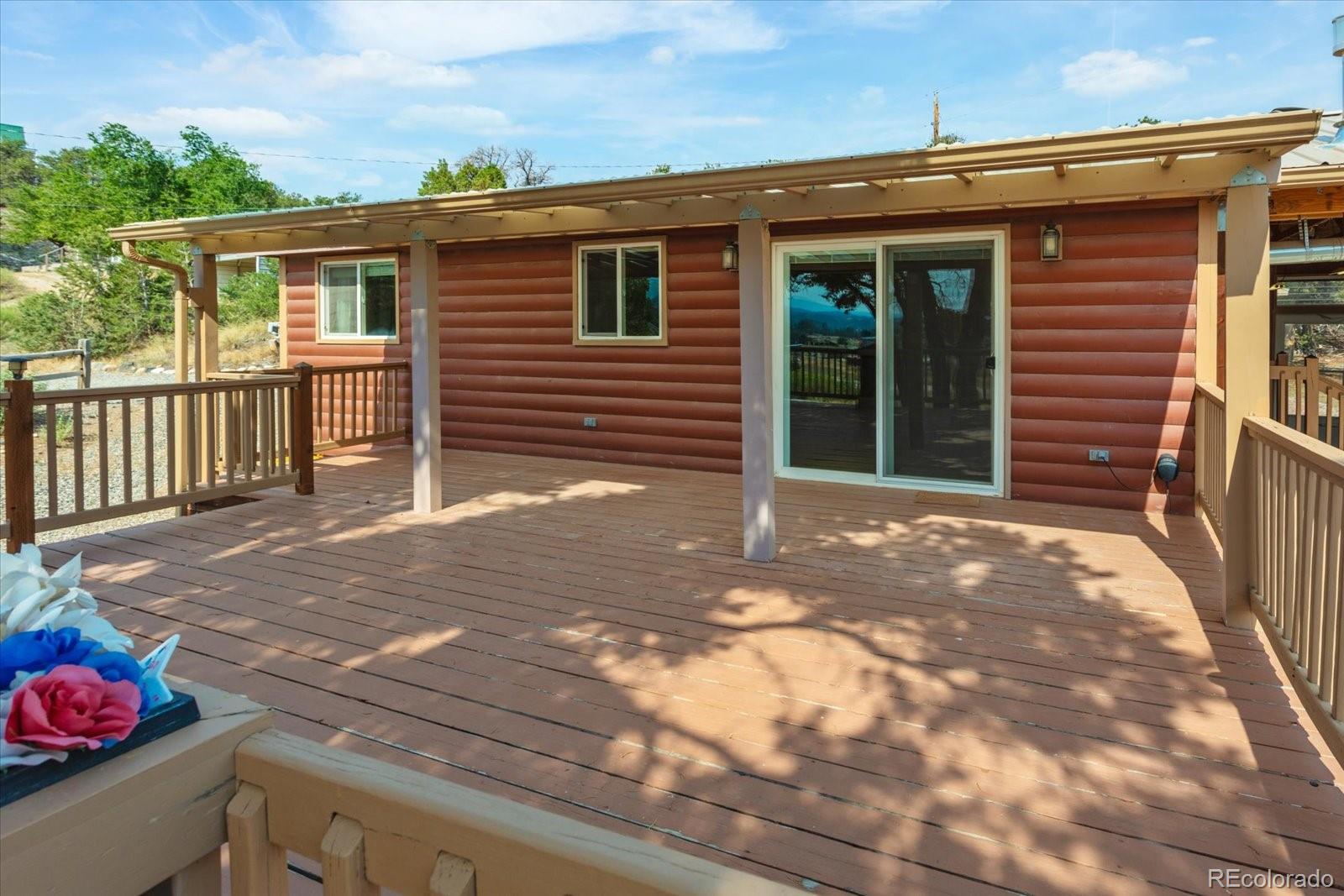 163 Holiday Hills Boulevard