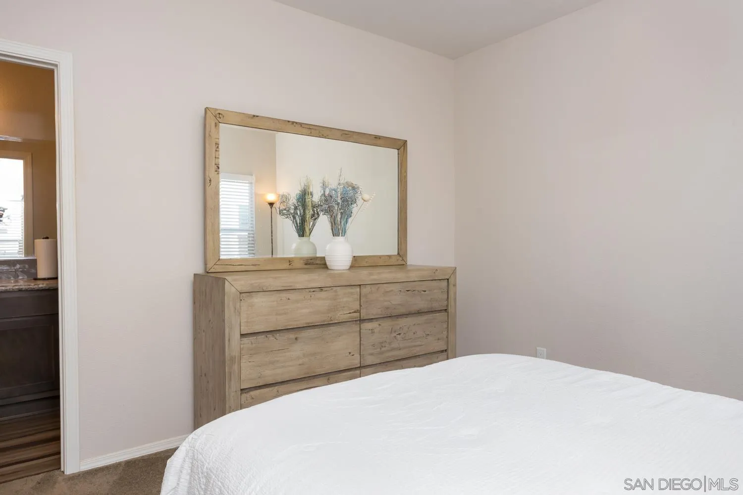 100 Woodlawn Unit 34