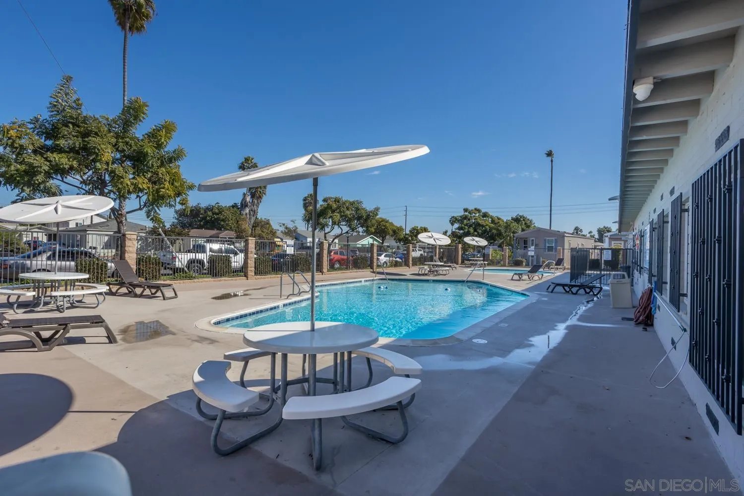 100 Woodlawn Unit 34