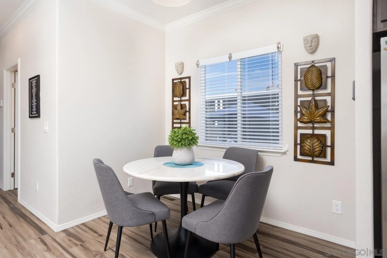 100 Woodlawn Unit 34