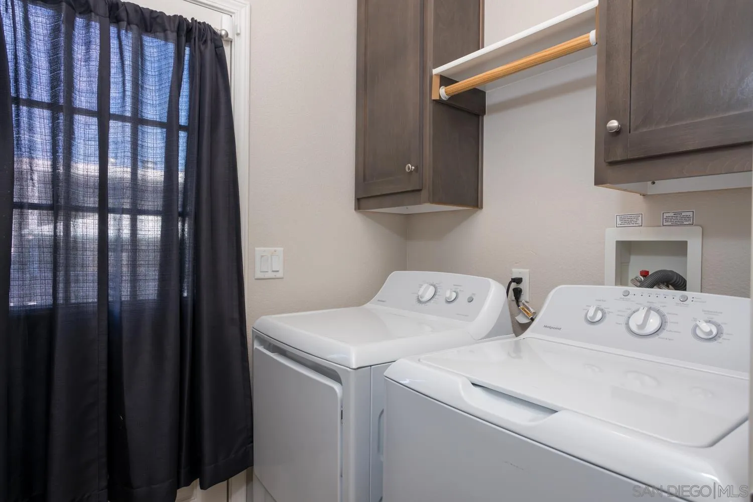 100 Woodlawn Unit 34