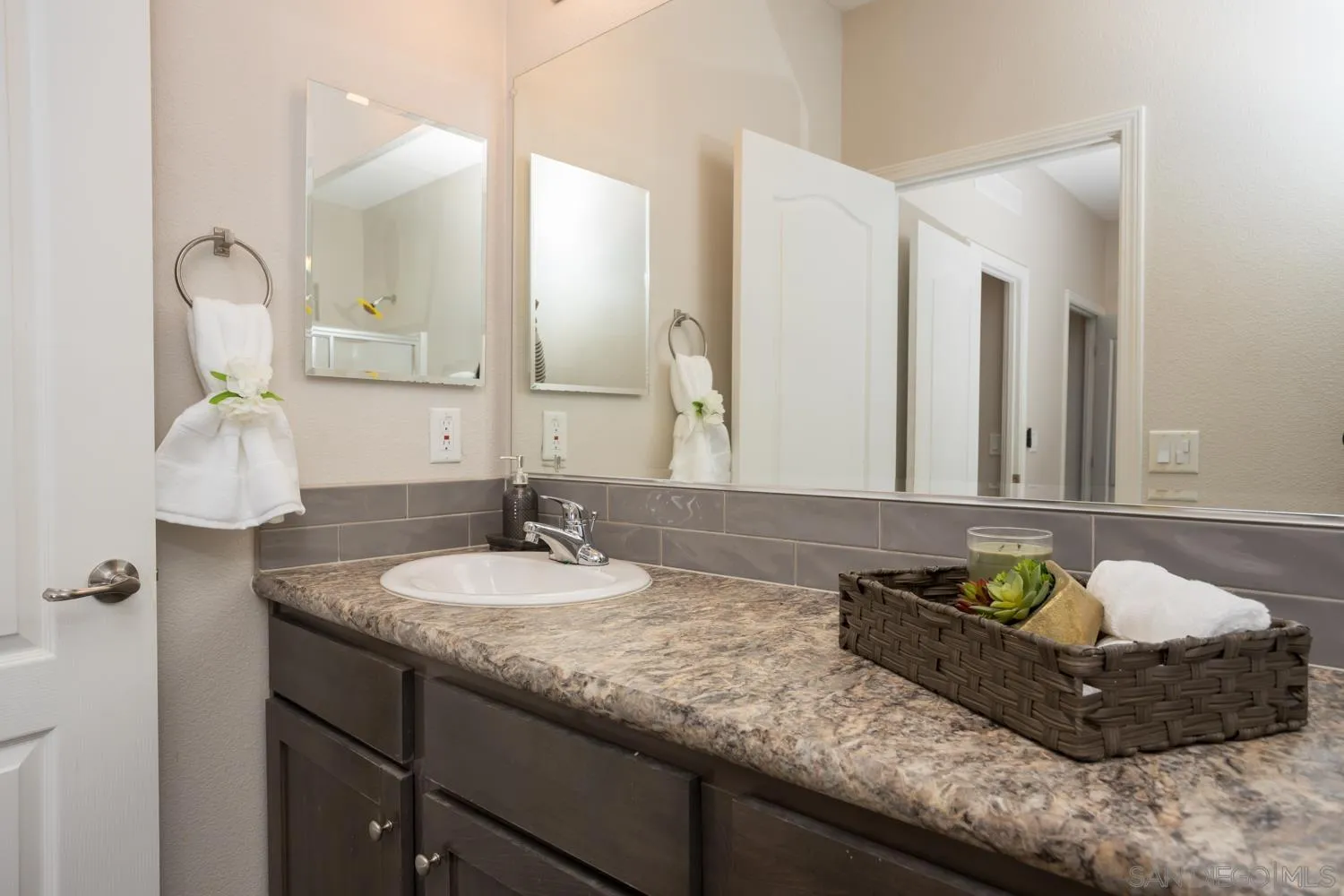 100 Woodlawn Unit 34