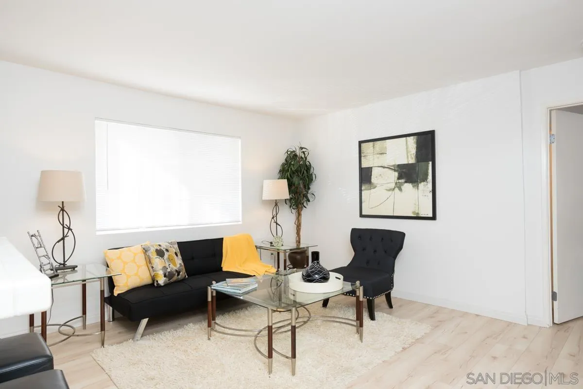 4420 Cleveland Unit 4