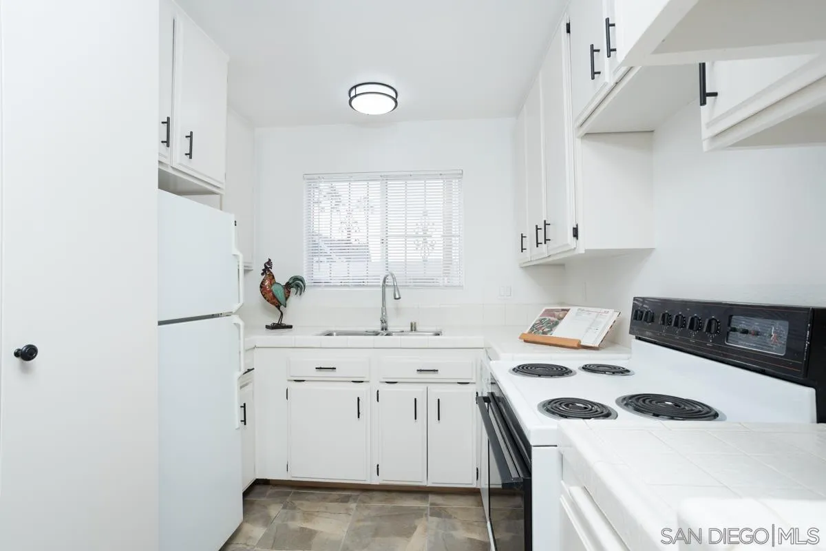 4420 Cleveland Unit 4