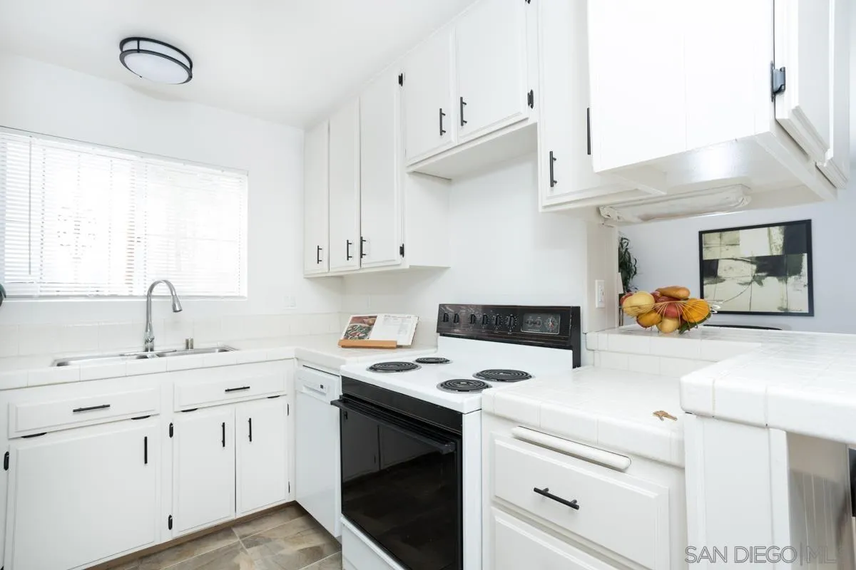 4420 Cleveland Unit 4