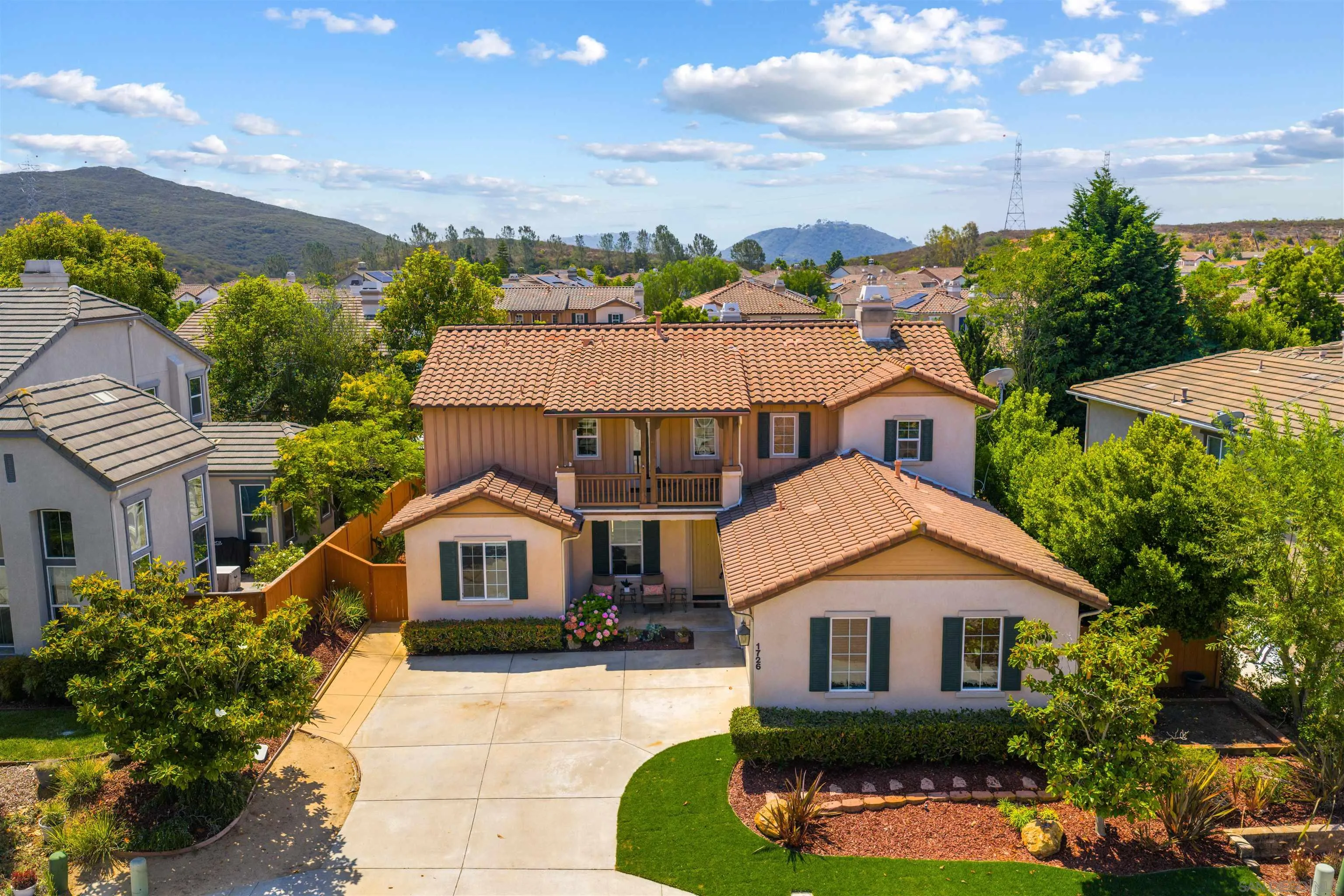 1726 Blue Water Lane