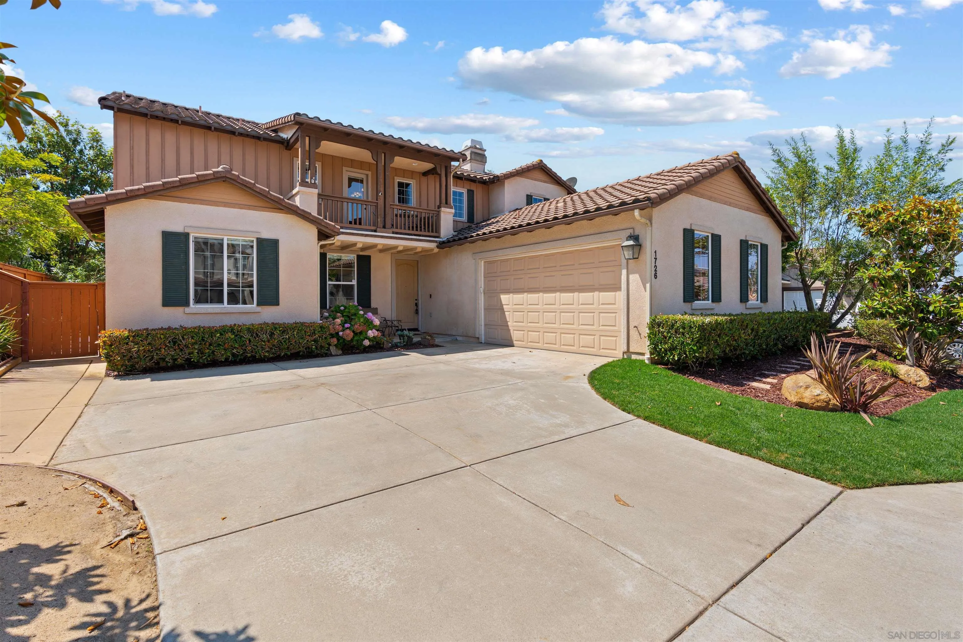 1726 Blue Water Lane
