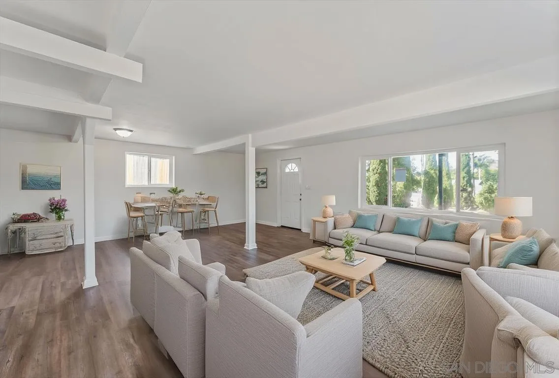 1520 Sunbury