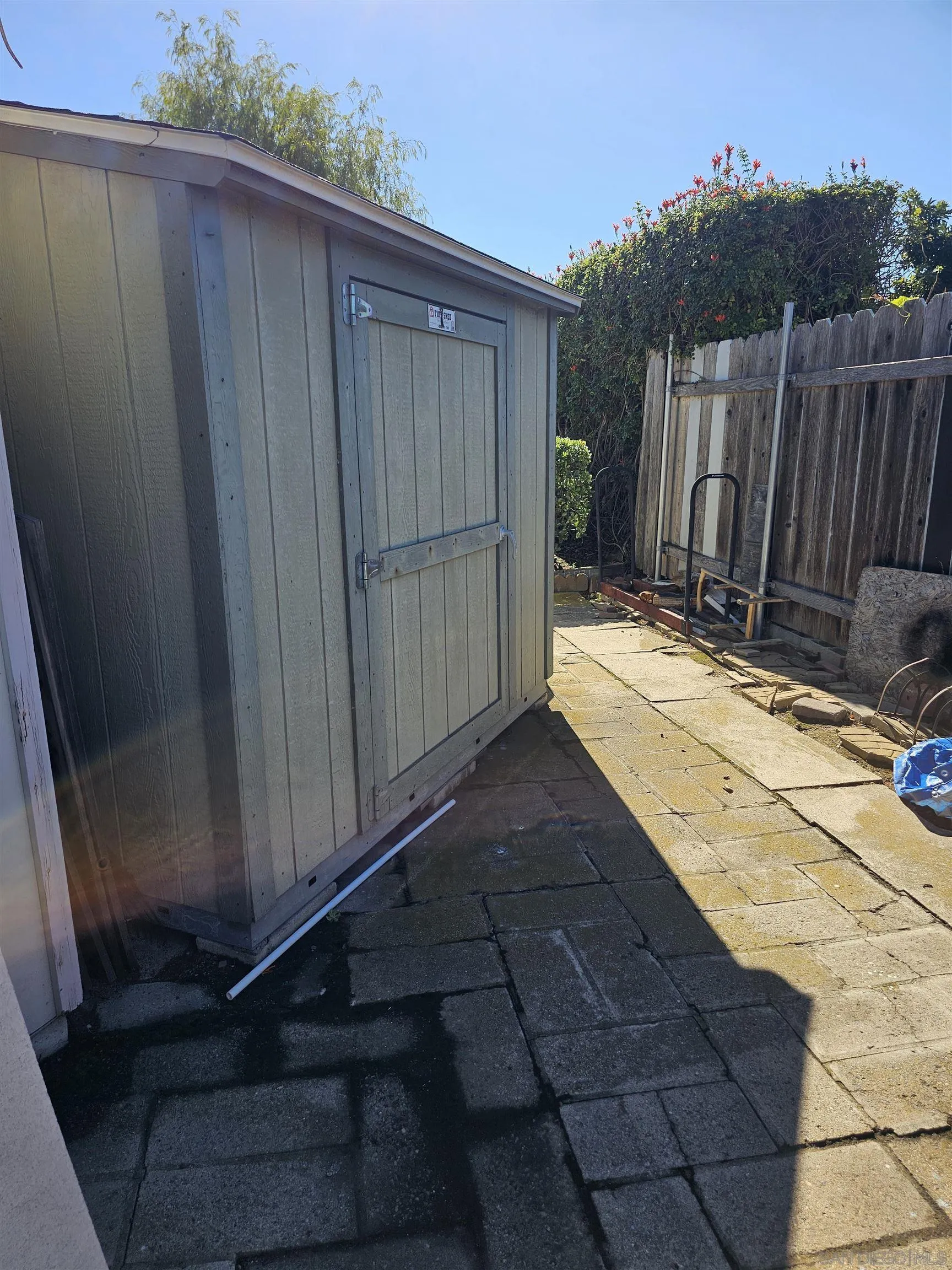 7045 Beagle, San Diego