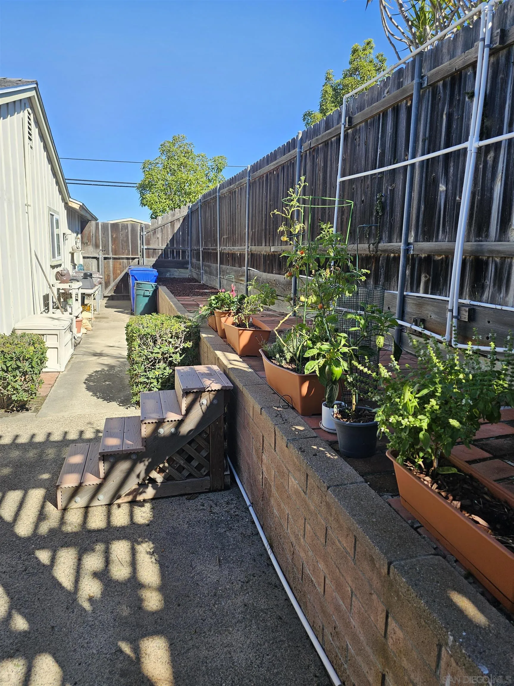 7045 Beagle, San Diego