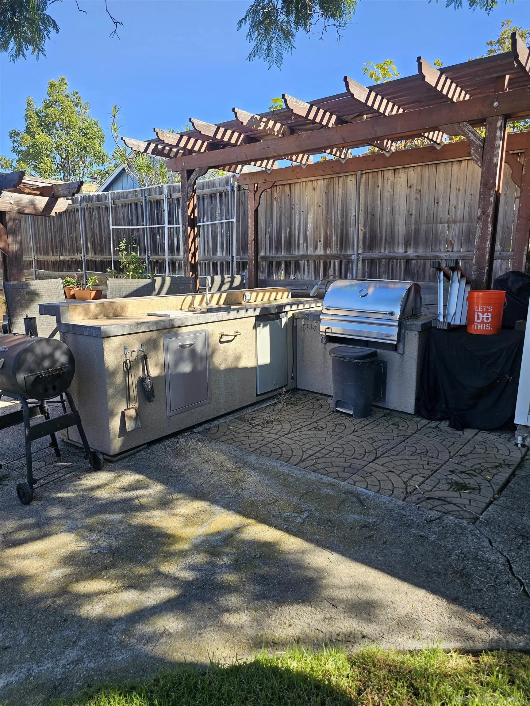 7045 Beagle, San Diego