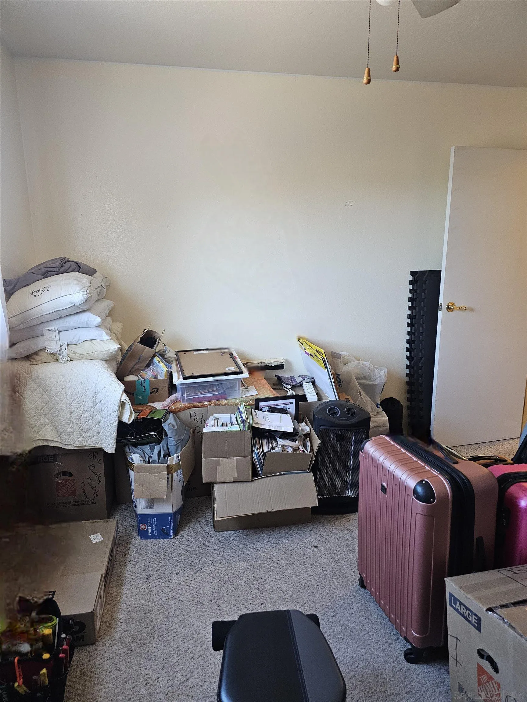 7045 Beagle, San Diego