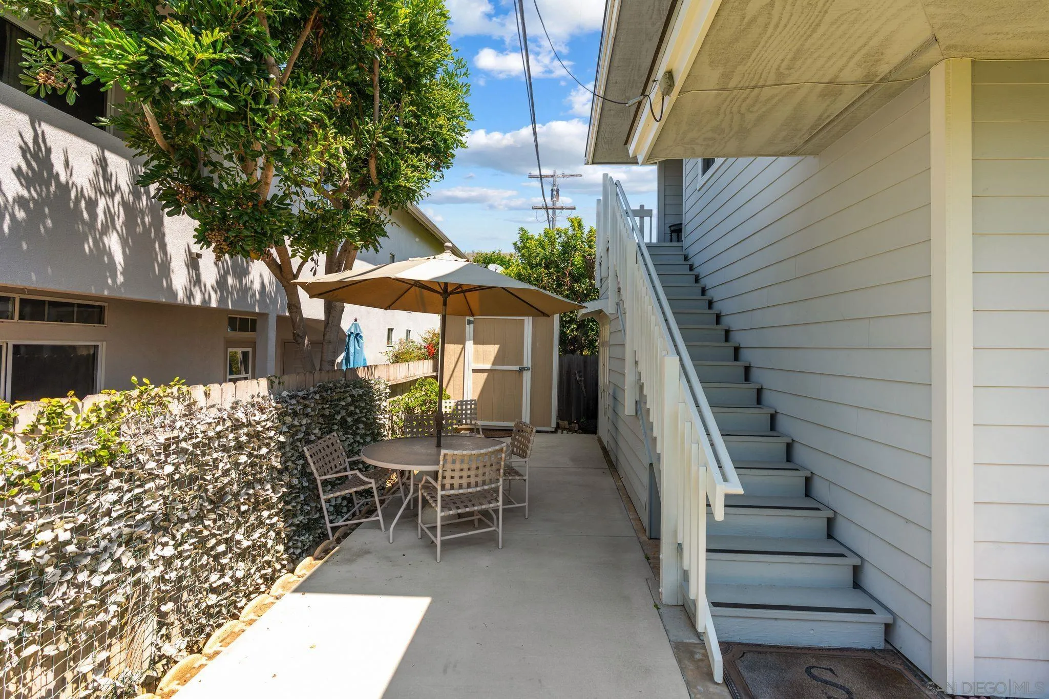 2677 Jefferson Street
