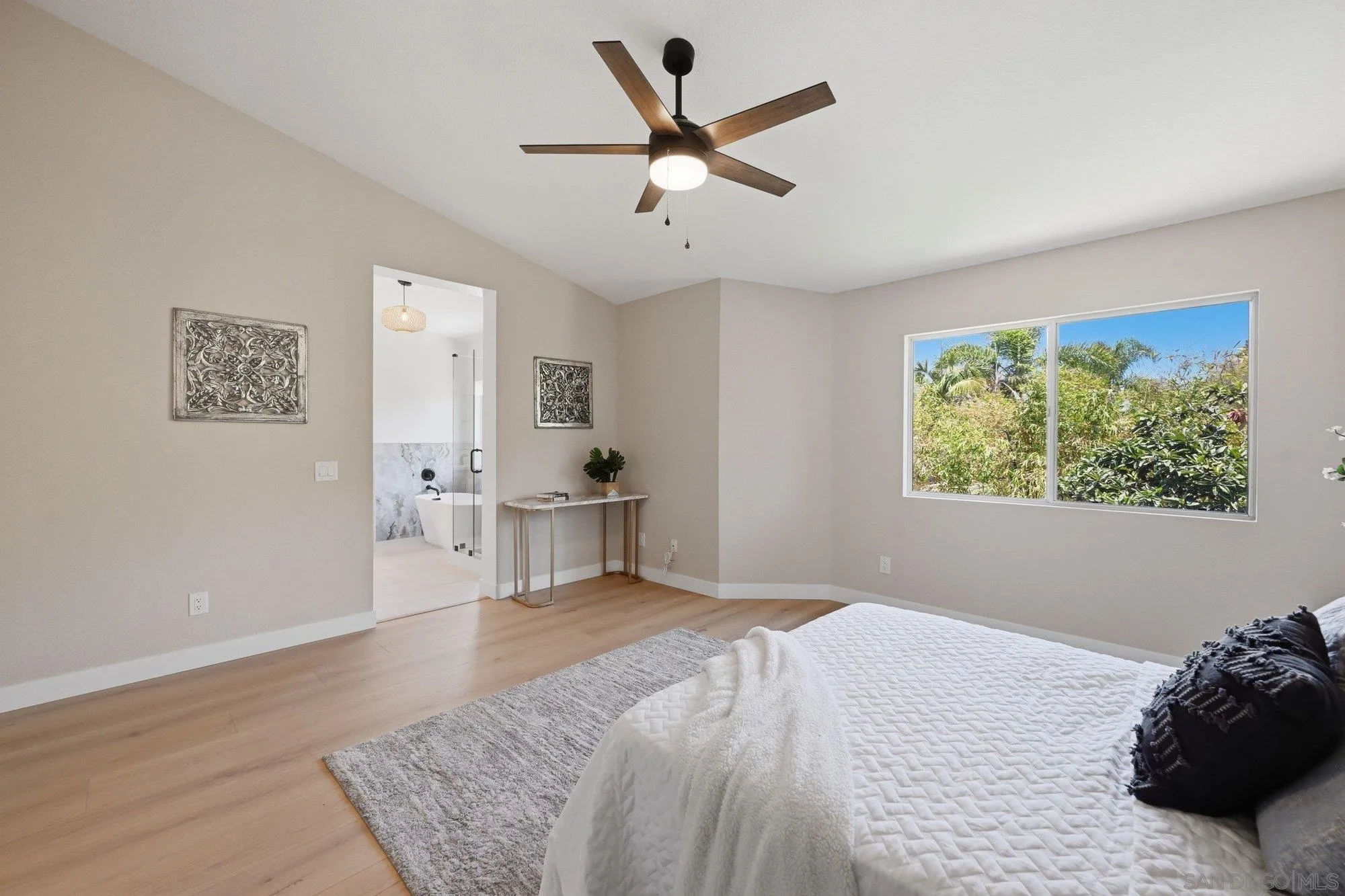 2214 Brookhaven