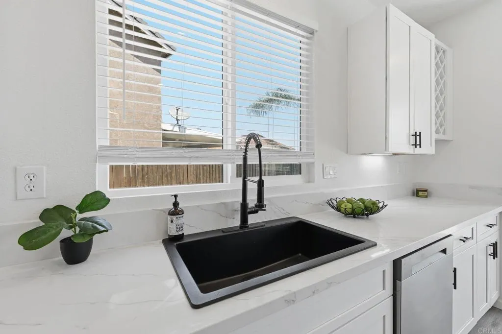 637 Vista San Javier
