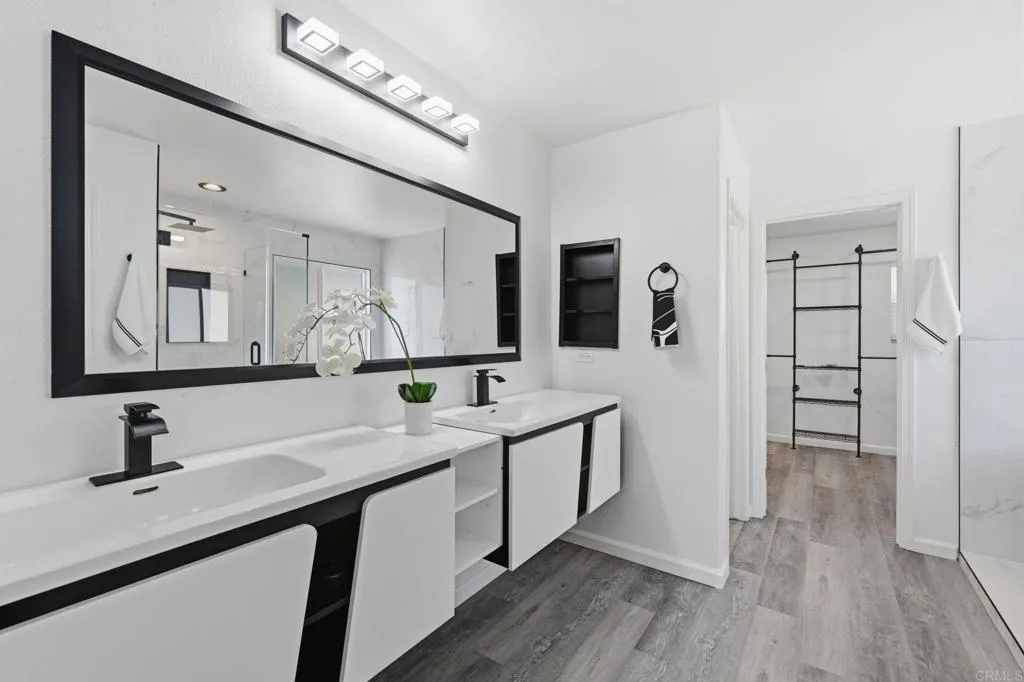 637 Vista San Javier