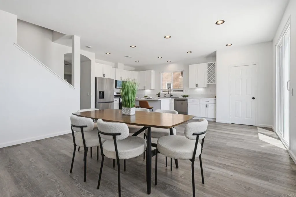 637 Vista San Javier