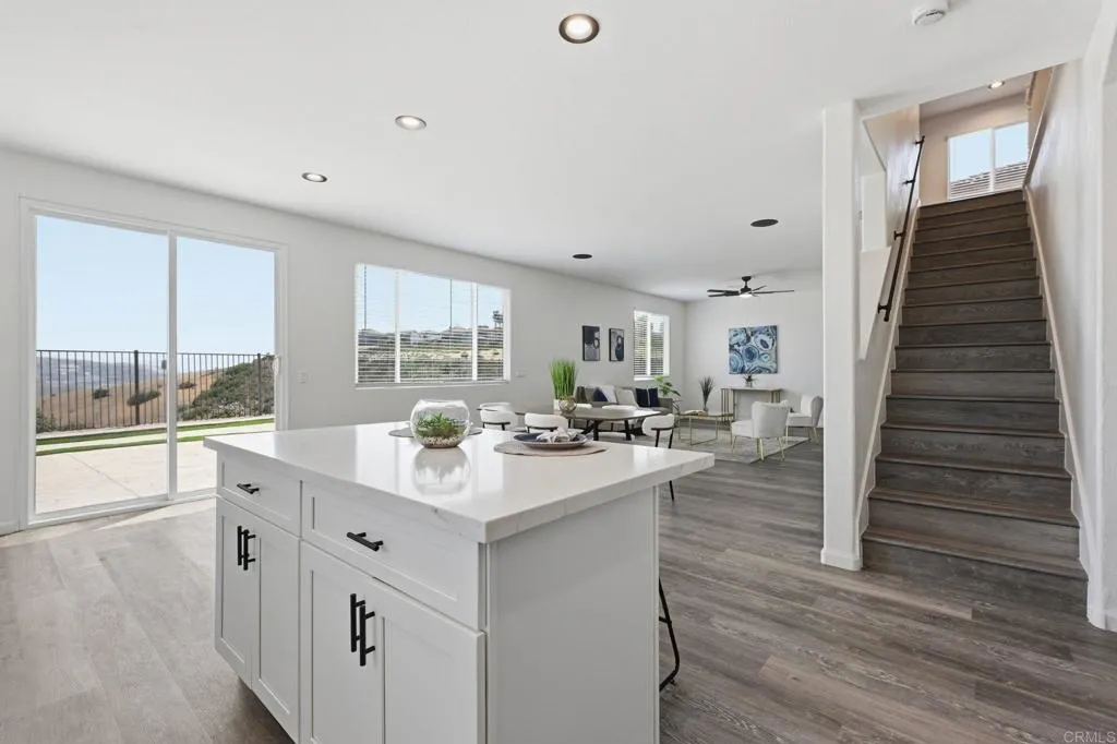 637 Vista San Javier