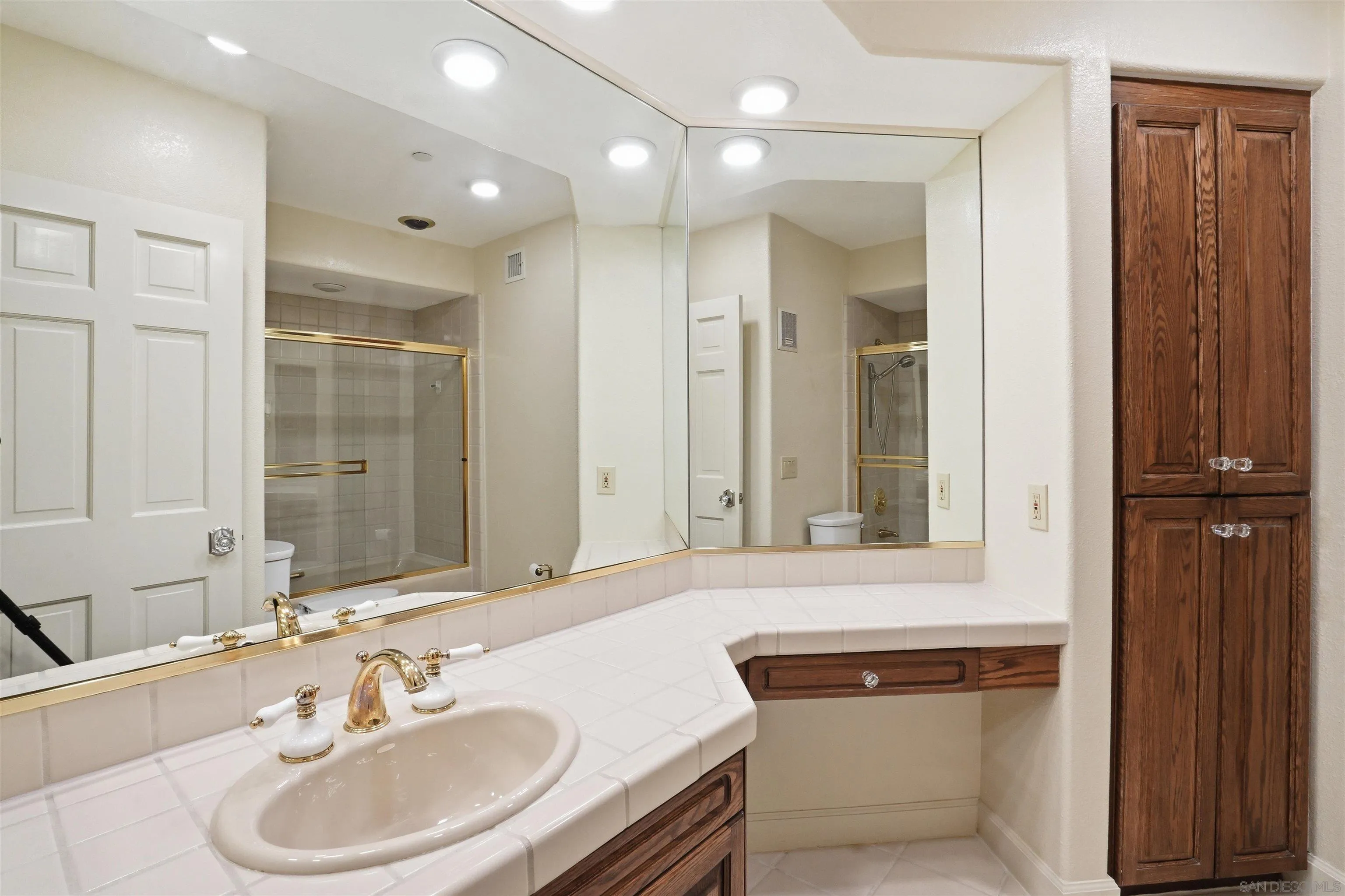 1099 1 Street Unit 223