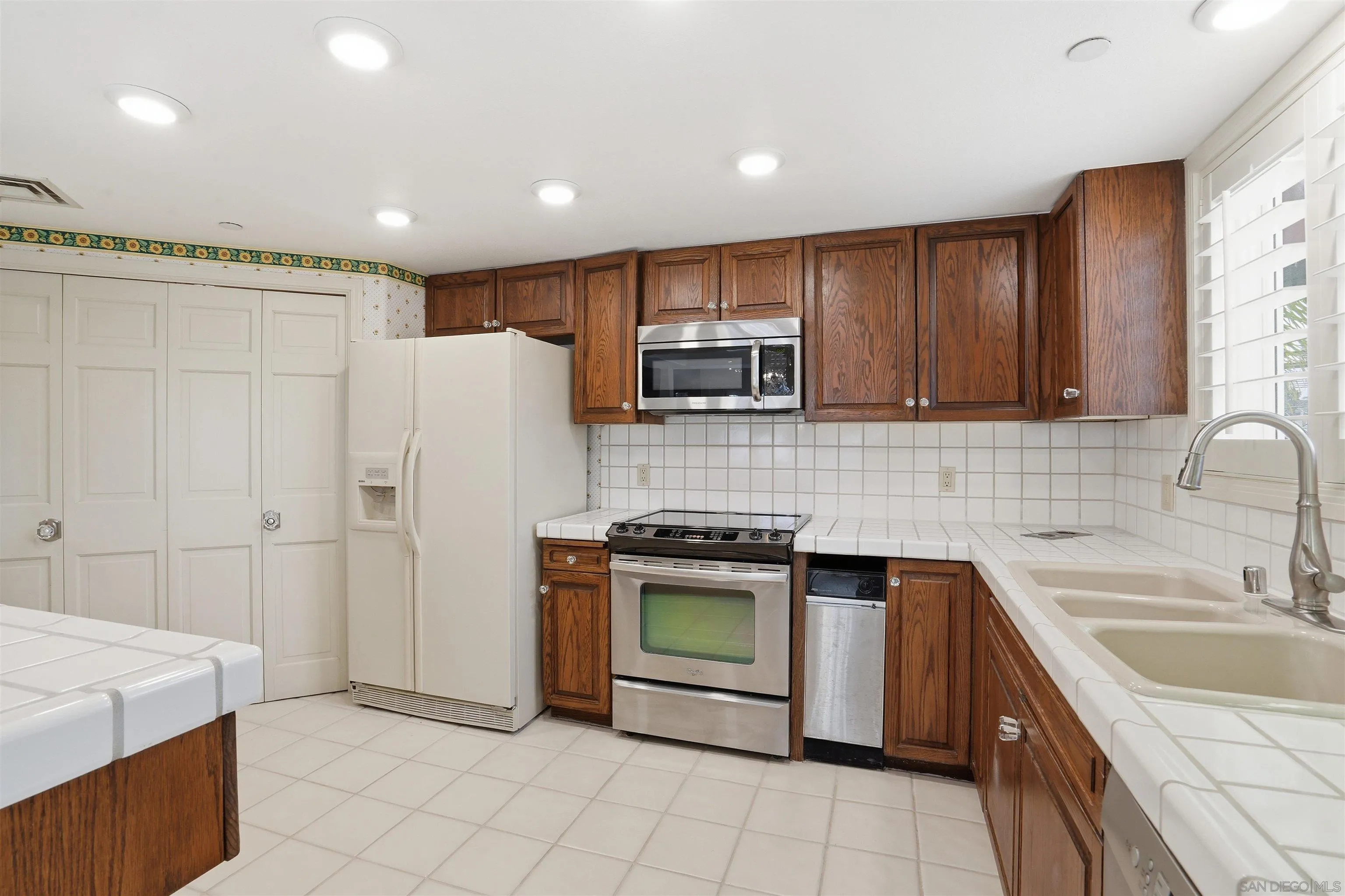 1099 1 Street Unit 223