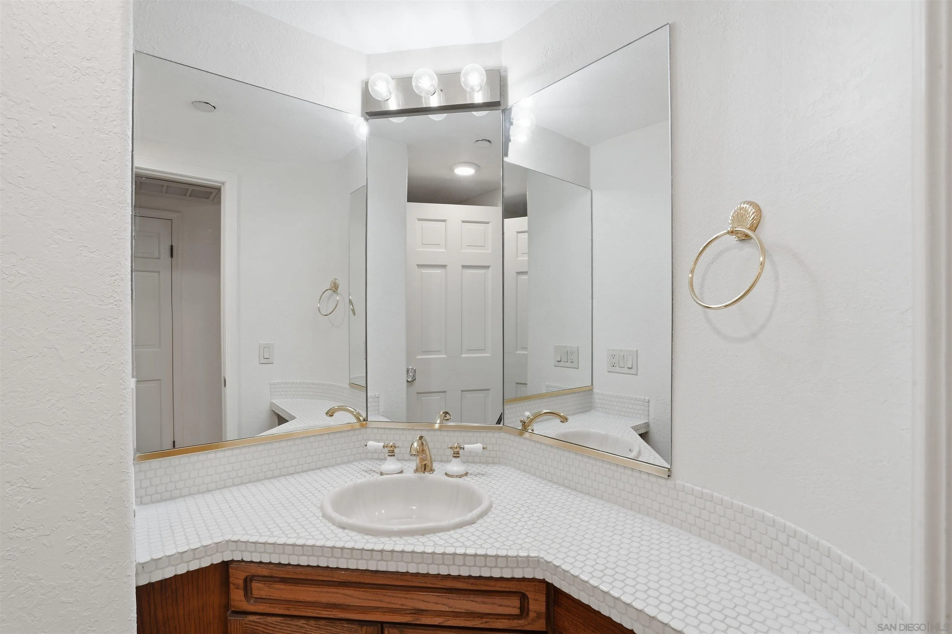 1099 1 Street Unit 223