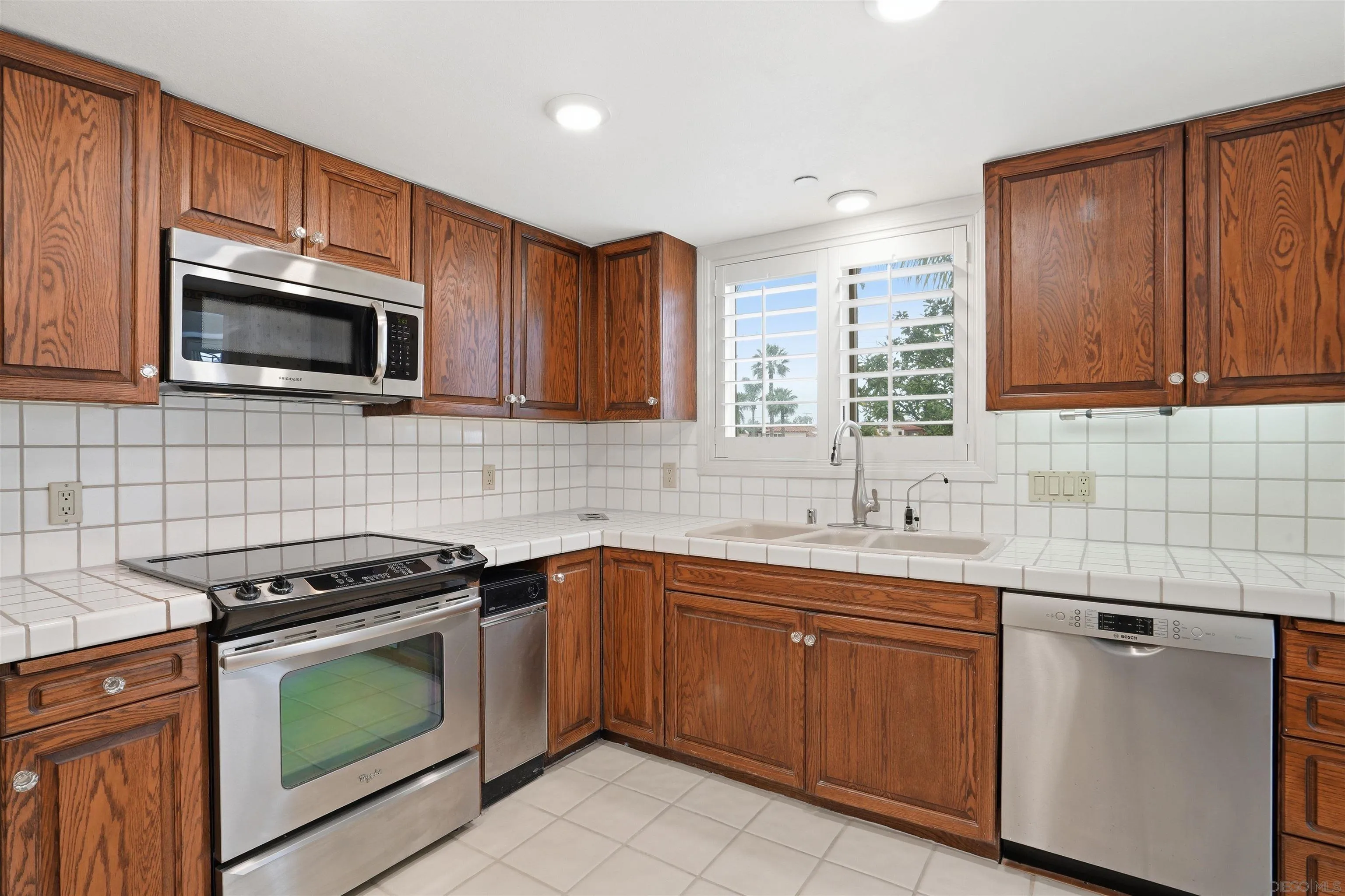 1099 1 Street Unit 223