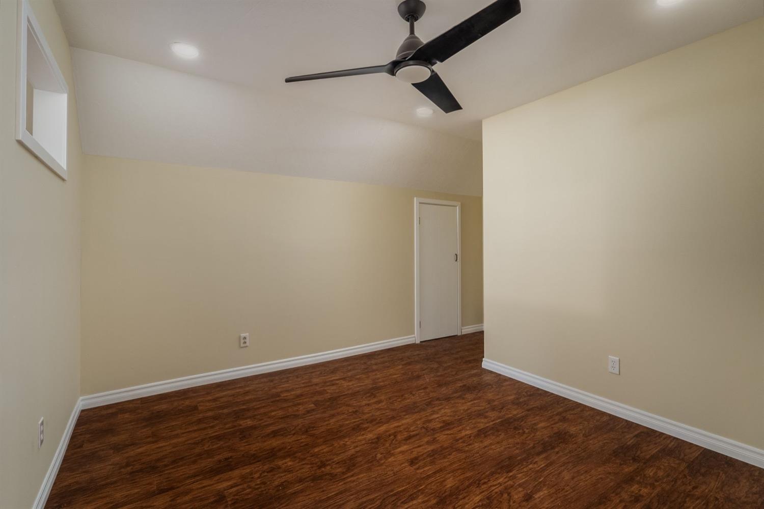 5676 Oxbow Court