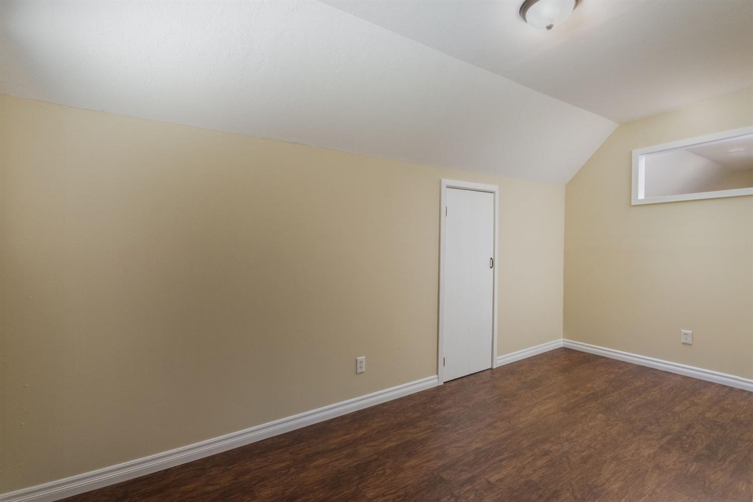 5676 Oxbow Court
