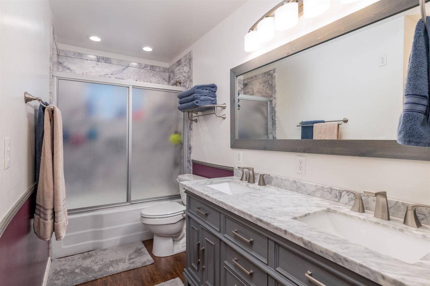 5676 Oxbow Court