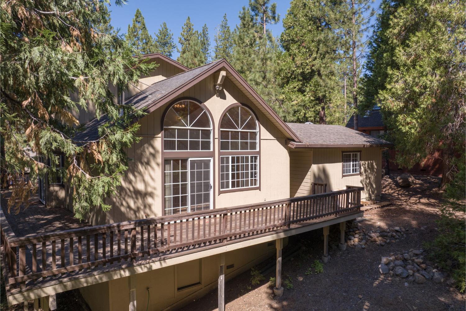 2765 Alpine Way
