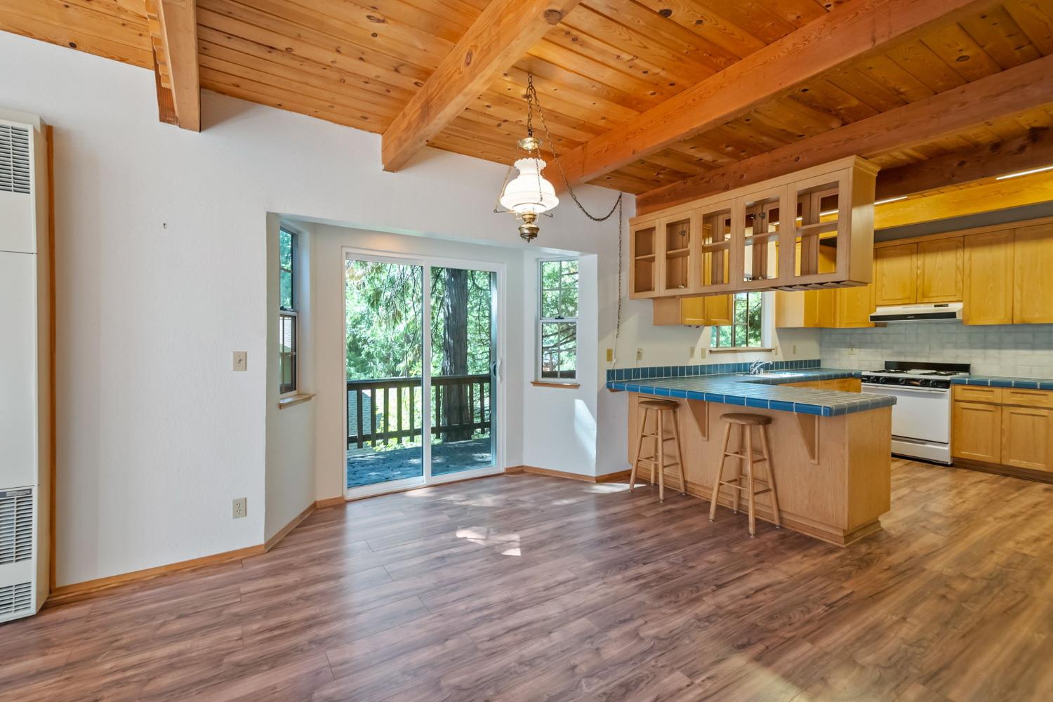 2765 Alpine Way