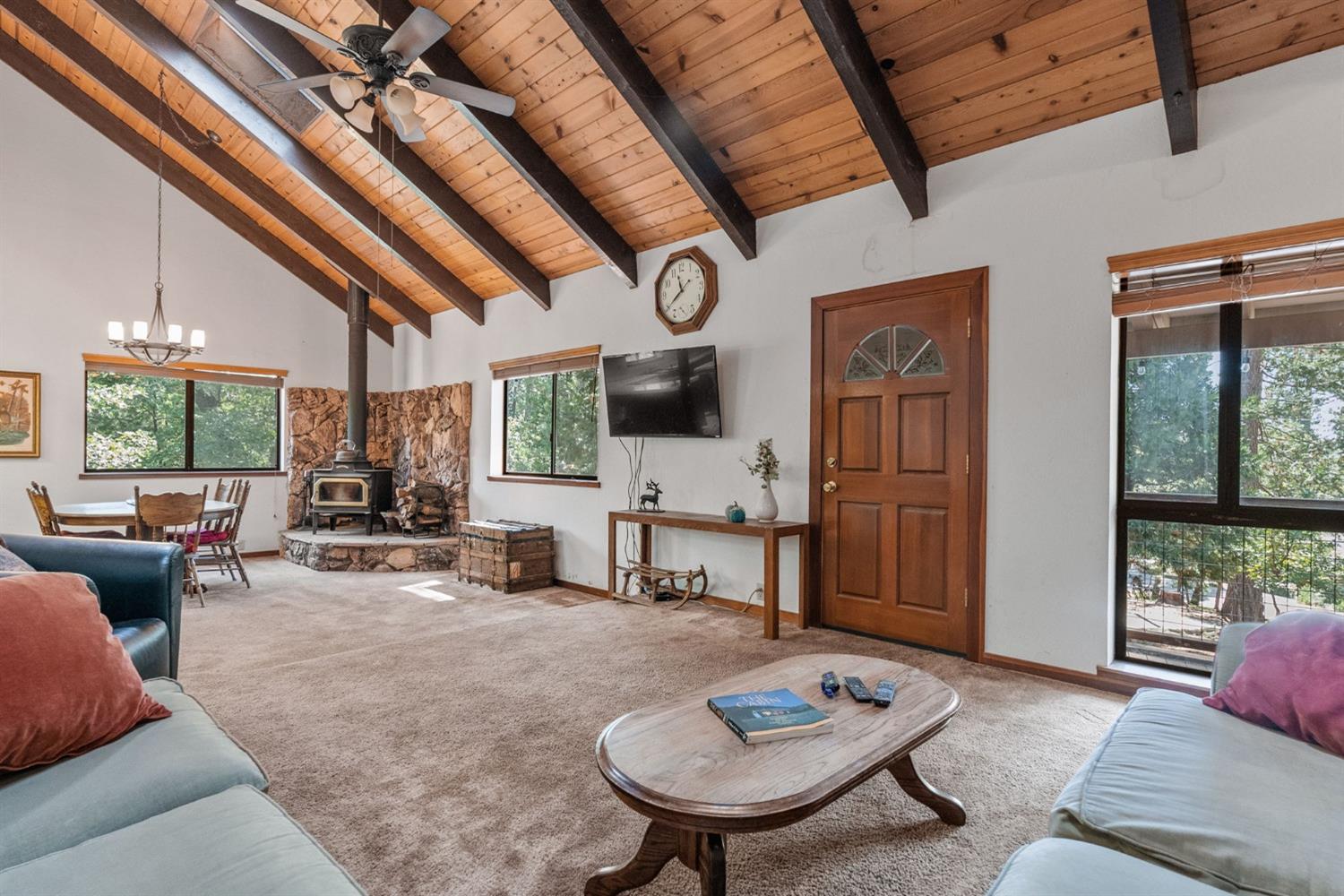 2144 Mustang Road