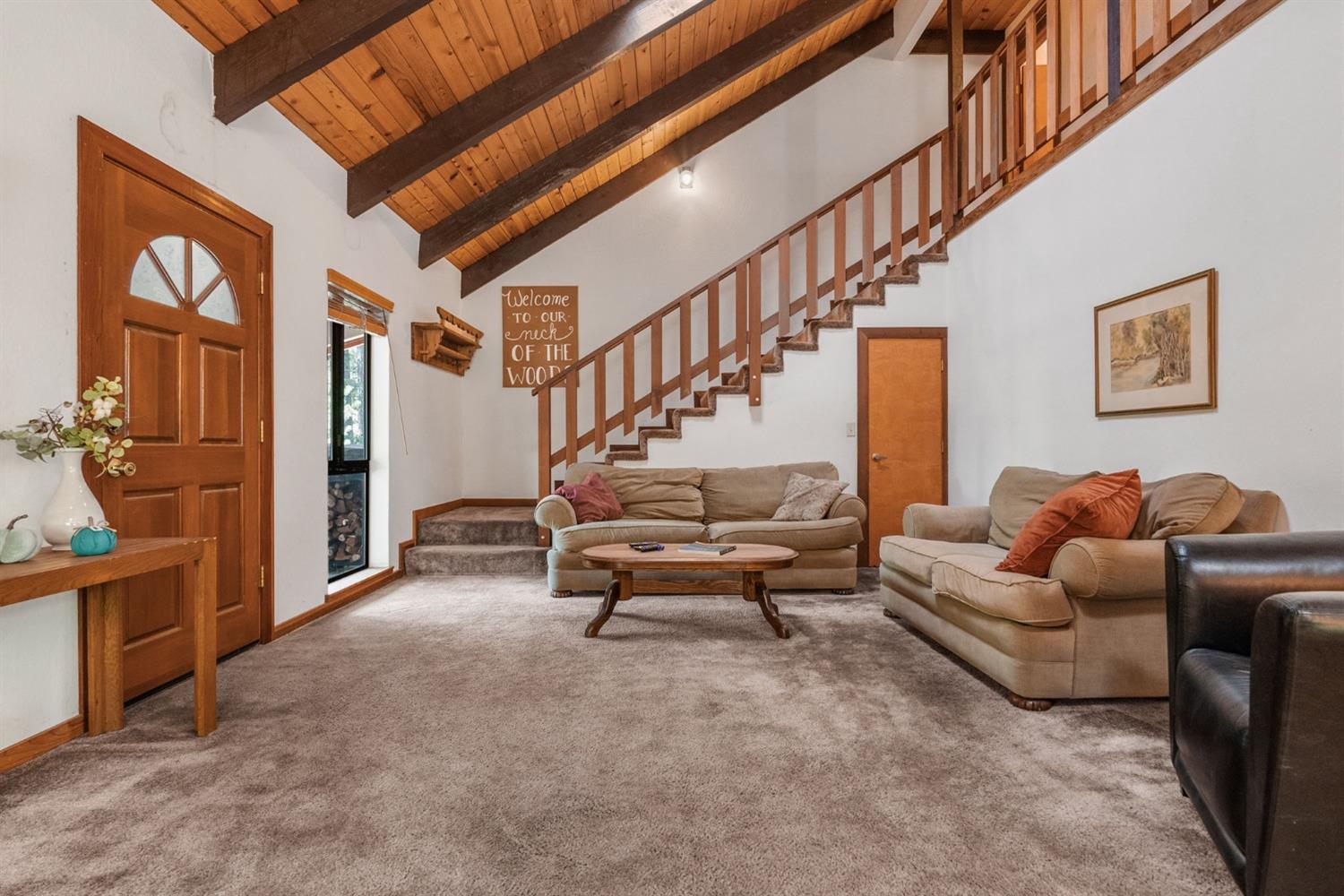 2144 Mustang Road