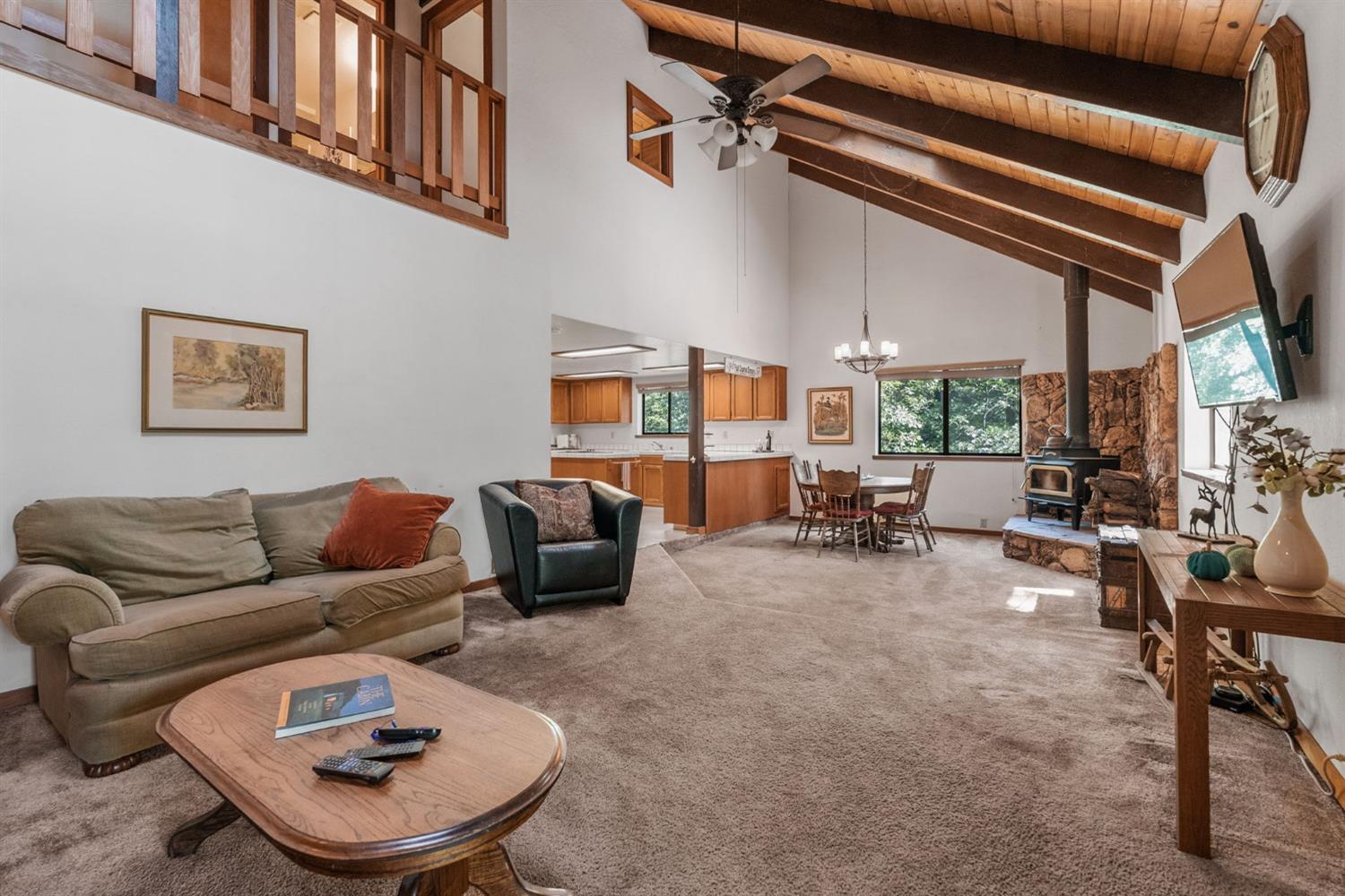 2144 Mustang Road