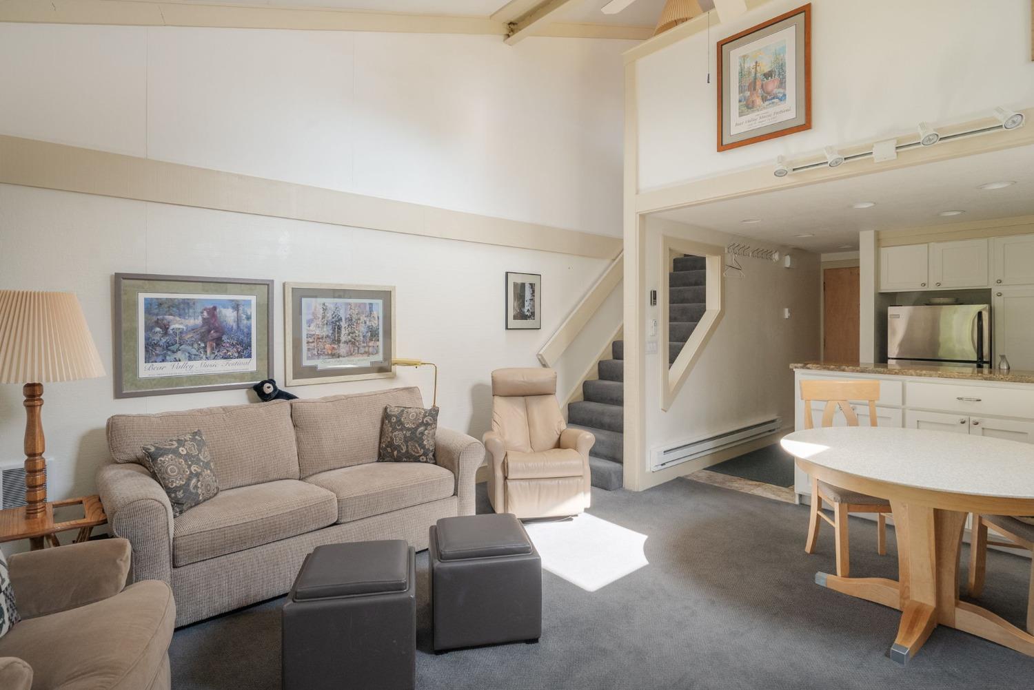 200 Creekside Drive #89